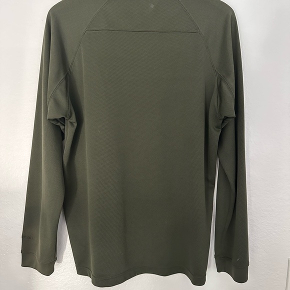 Columbia men’s medium long sleeve army green shirt. Great condition. - Picture 3 of 3